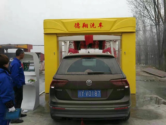 隧道式洗車機5